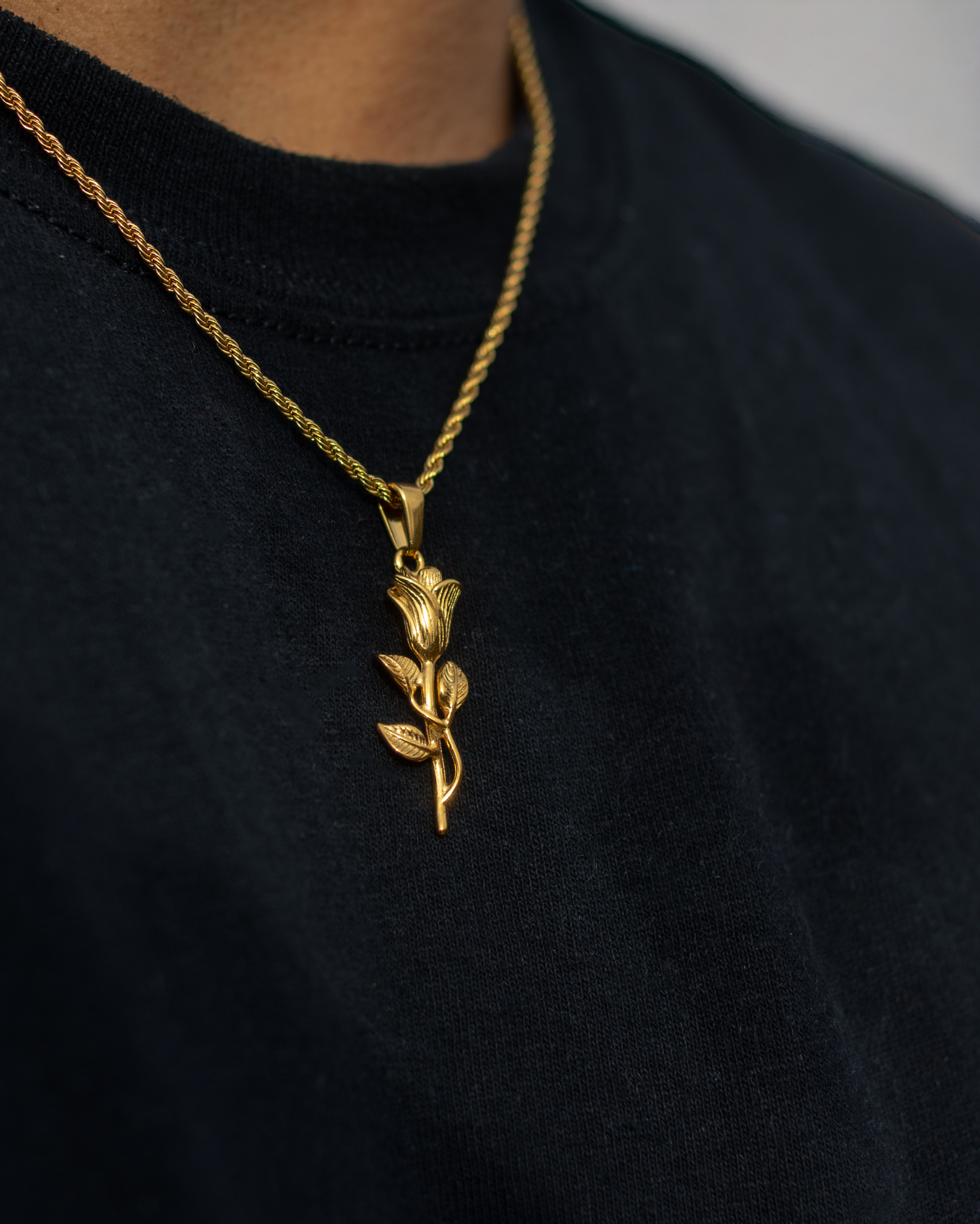 Rose Pendant (Gold)